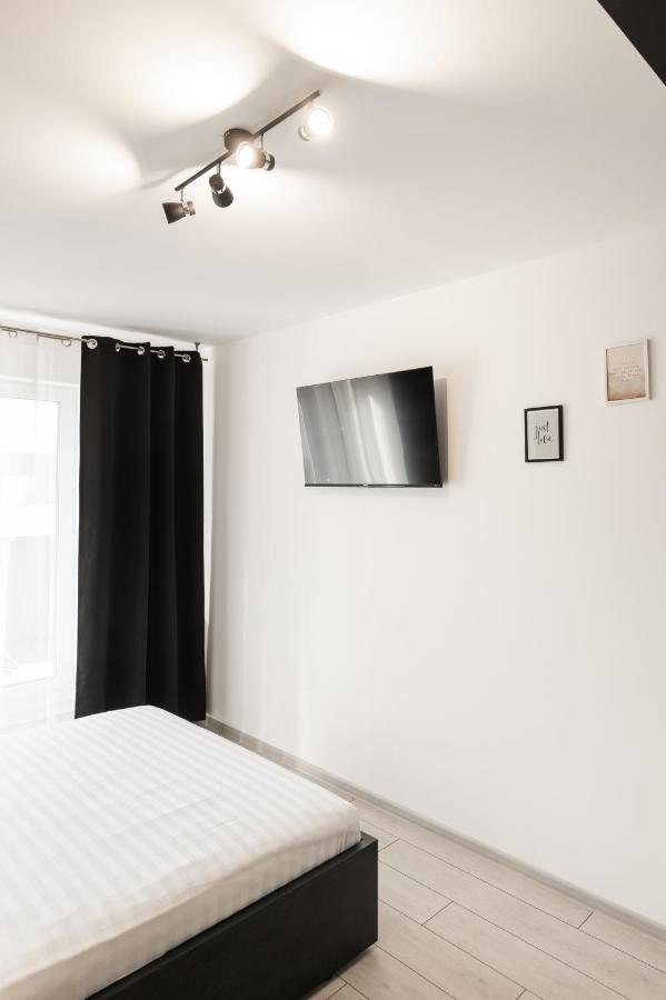 Milano Studio With Terrace And Panoramic View Брашов Экстерьер фото